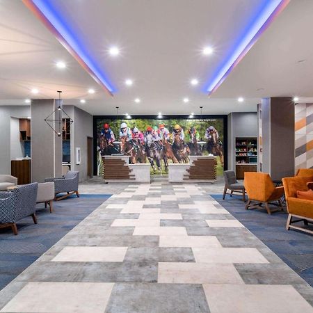 La Quinta Inn & Suites By Wyndham Louisville Ne - Old Henry Rd Dış mekan fotoğraf