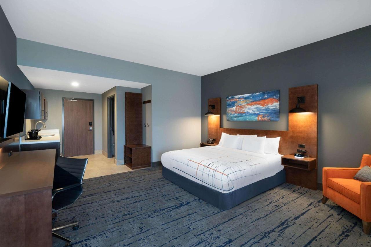 La Quinta Inn & Suites By Wyndham Louisville Ne - Old Henry Rd Dış mekan fotoğraf