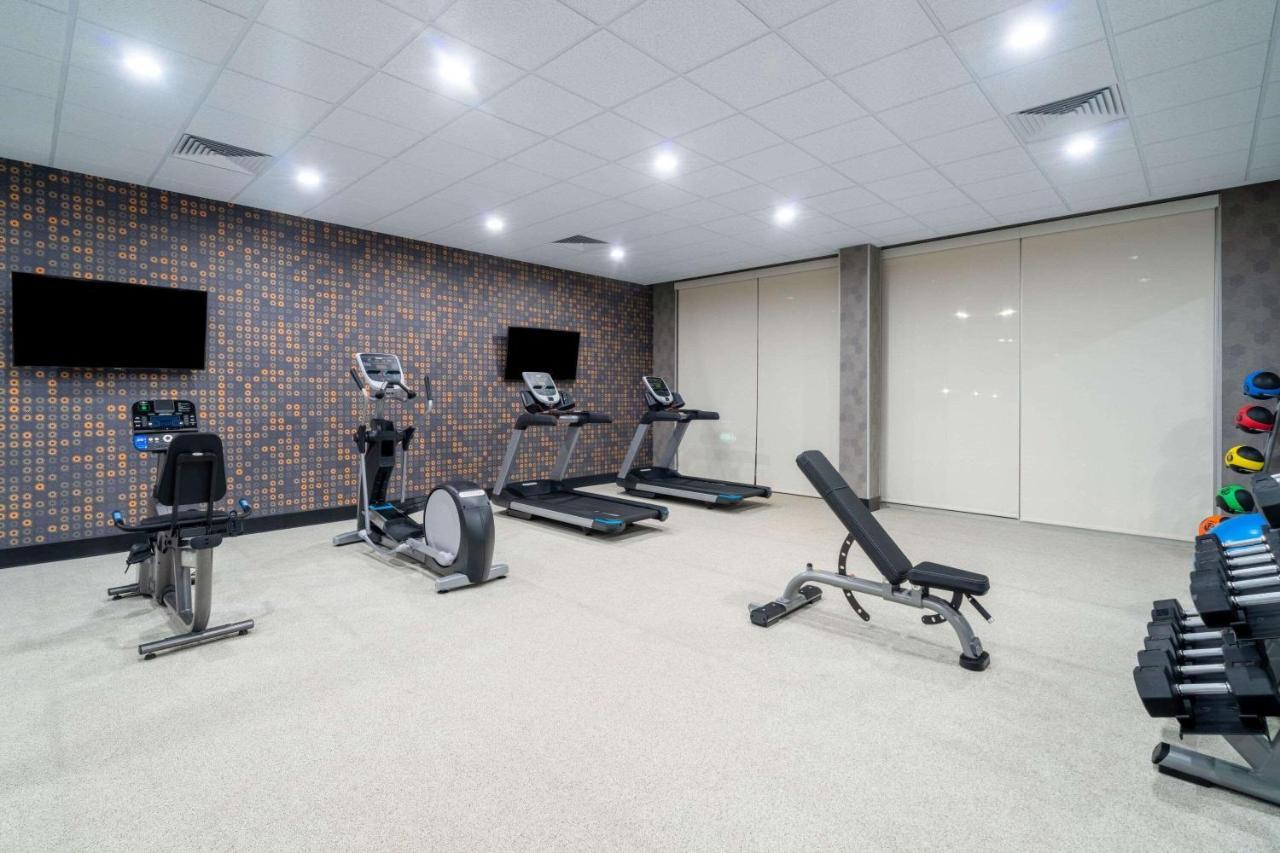 La Quinta Inn & Suites By Wyndham Louisville Ne - Old Henry Rd Dış mekan fotoğraf